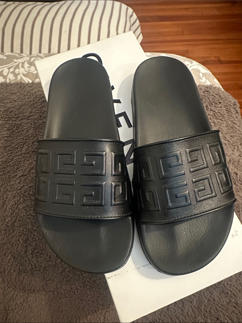 Women’s Black Slide Sandals - Fashion Slide